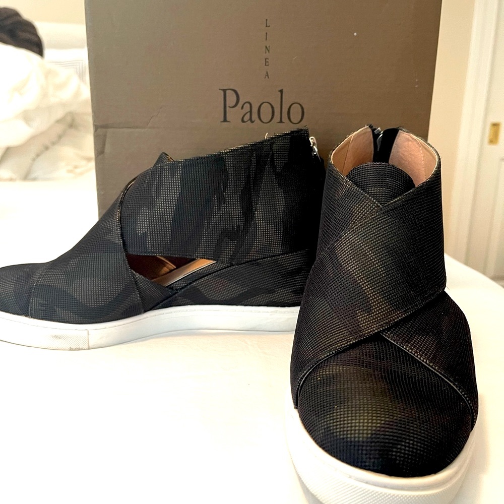 Camo heeled sneakers